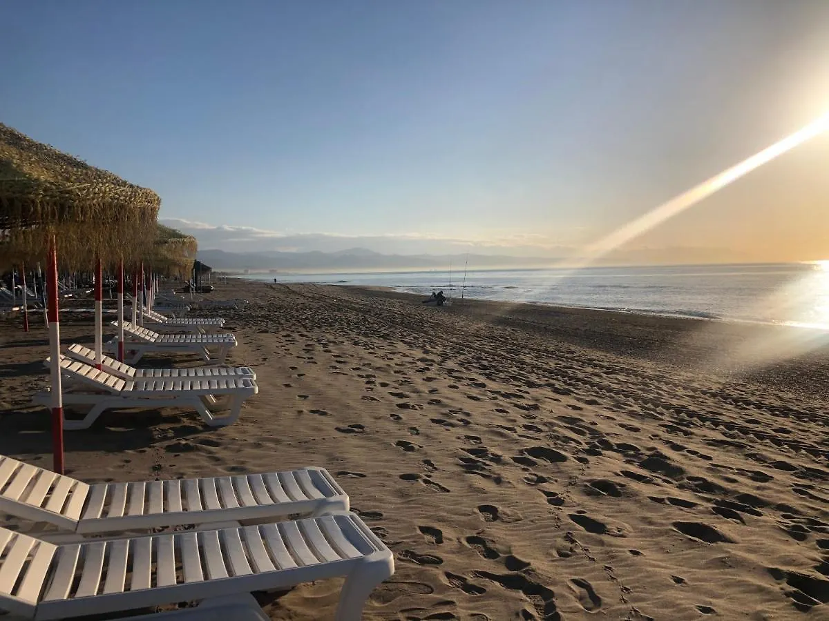 Guadalupe Cozy Inns Torremolinos 2*,