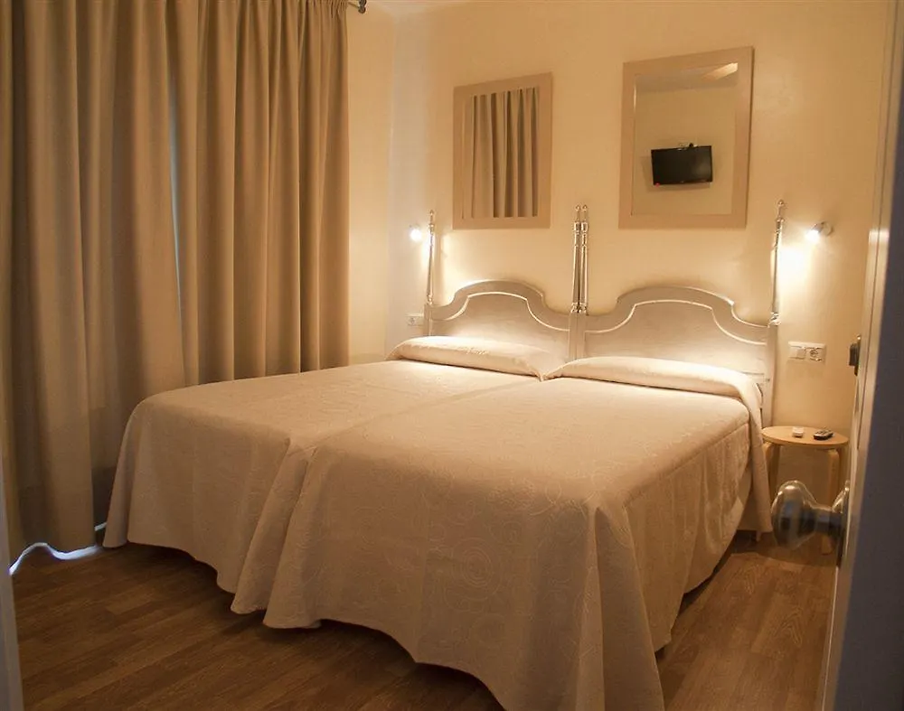 Guadalupe Cozy Inns Torremolinos 2*,  Spain